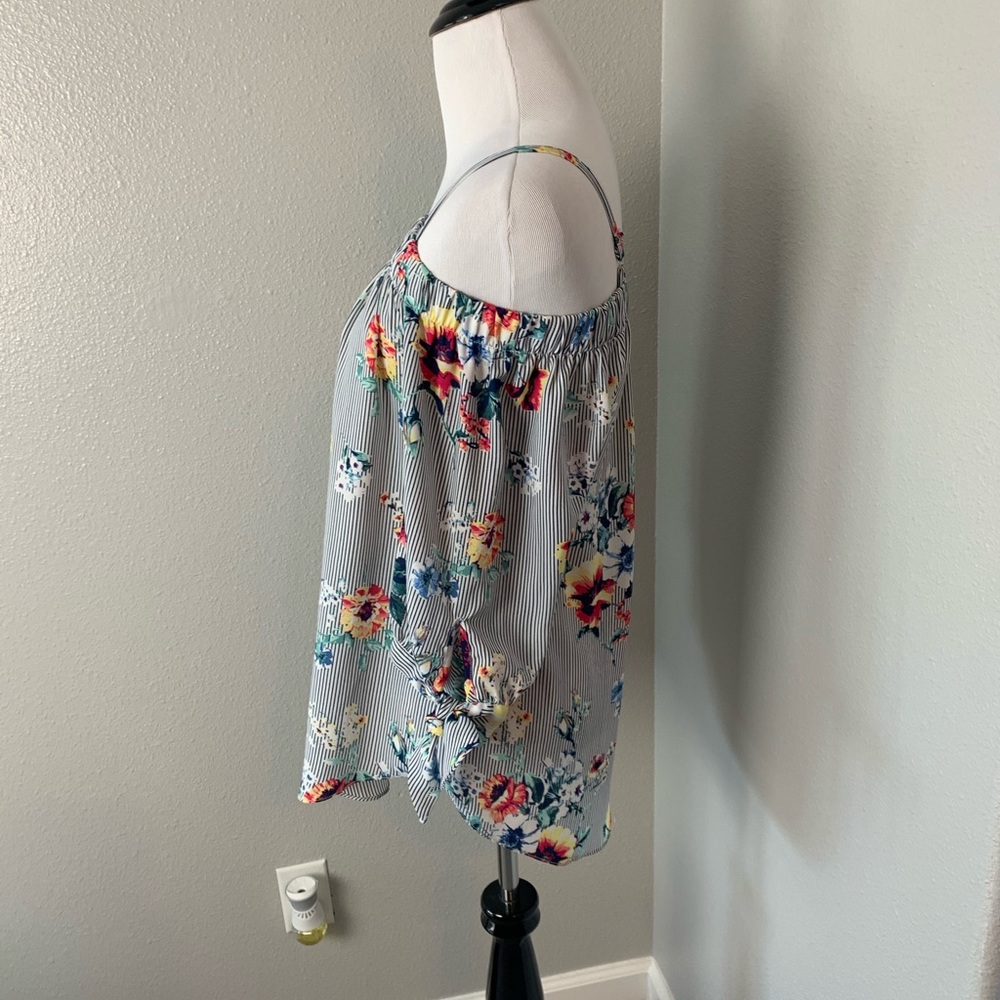 Neptune and ivy floral stitch fix blouse - Picture 4 of 5